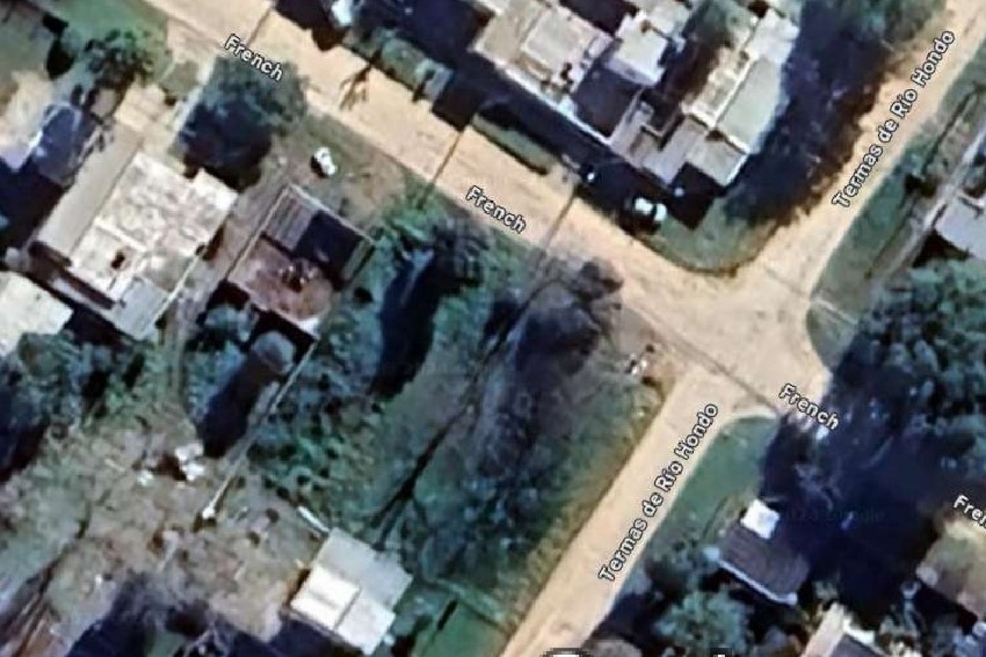 LOTE en esquina - Barrio Malvinas Agentinas
