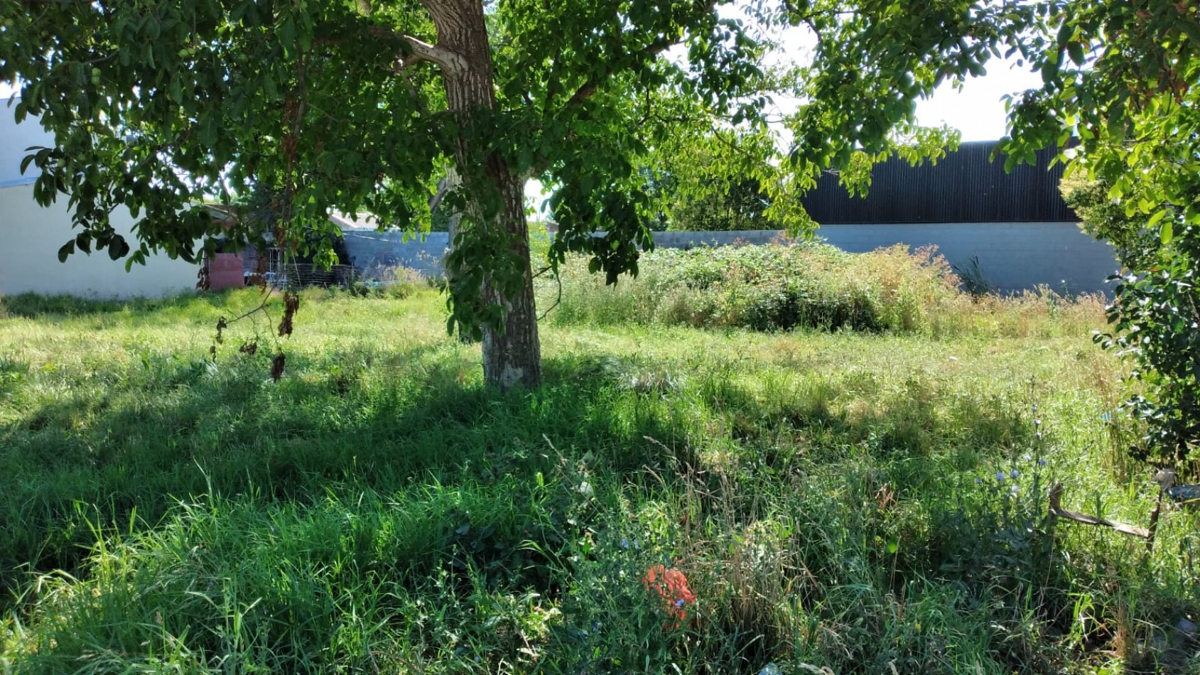 LOTE en esquina - Barrio Malvinas Agentinas