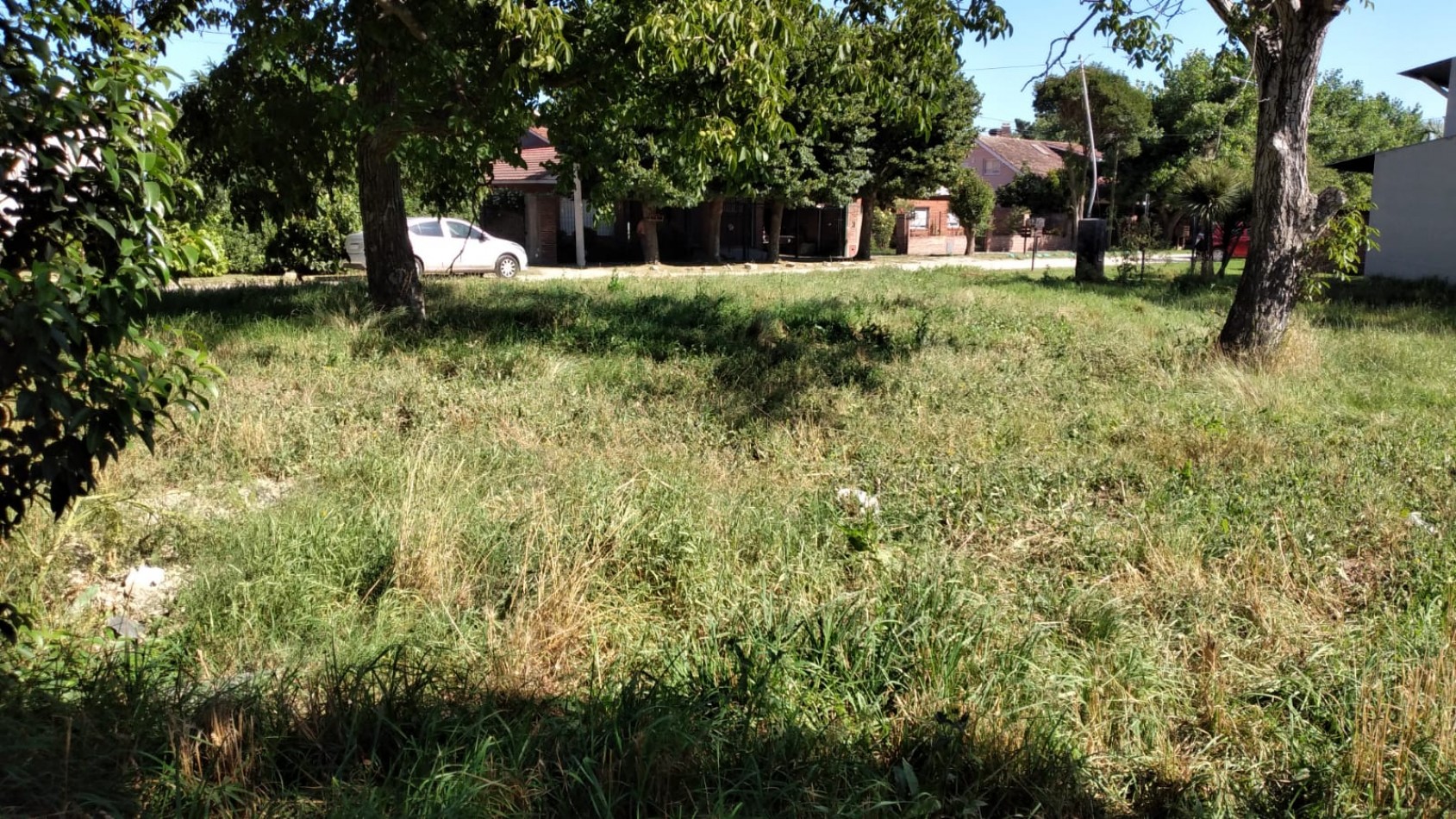 LOTE en esquina - Barrio Malvinas Agentinas