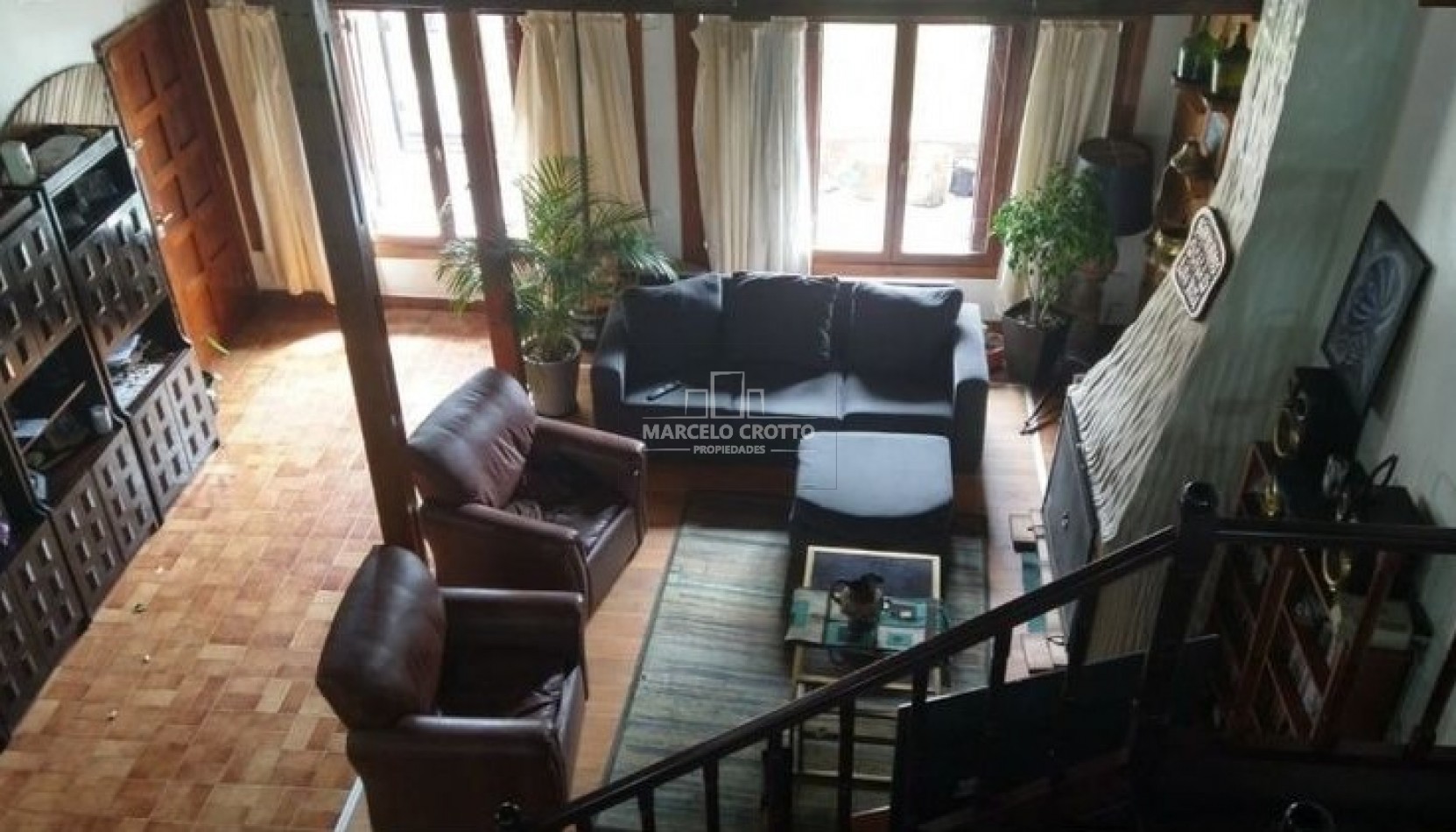 VENTA CHALET 5 AMBIENTES GARAGE DOBLE PARQUE Y QUNCHO BARRIO SAN CARLOS