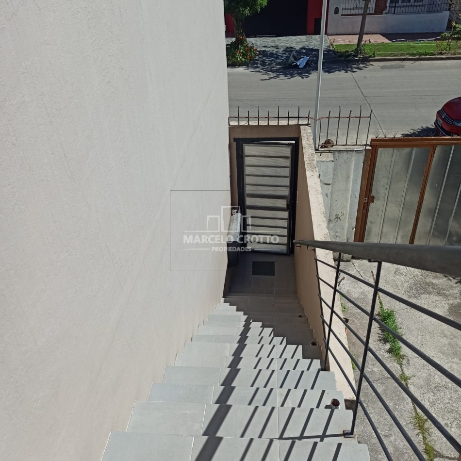 PH 3 AMBIENTES CON TERRAZA PATIO Y PARRILLA INDEPENDIENTE PRIMER PISO SIN EXPENSAS BARRIO SAN JUAN MAR DEL PLATA