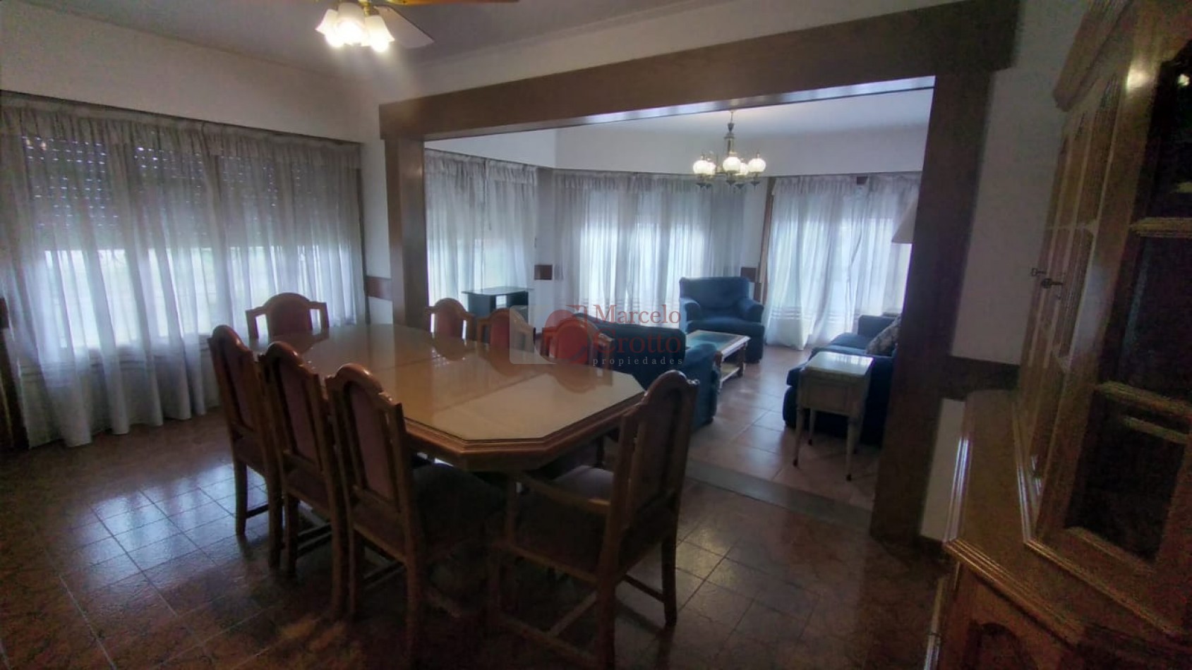 VENTA PH 4 AMBIENTES 3 BAÑOS PLANTA BAJA CON GARAGE Y QUINCHO A UNA CUADRA DE JUAN B. JUSTO