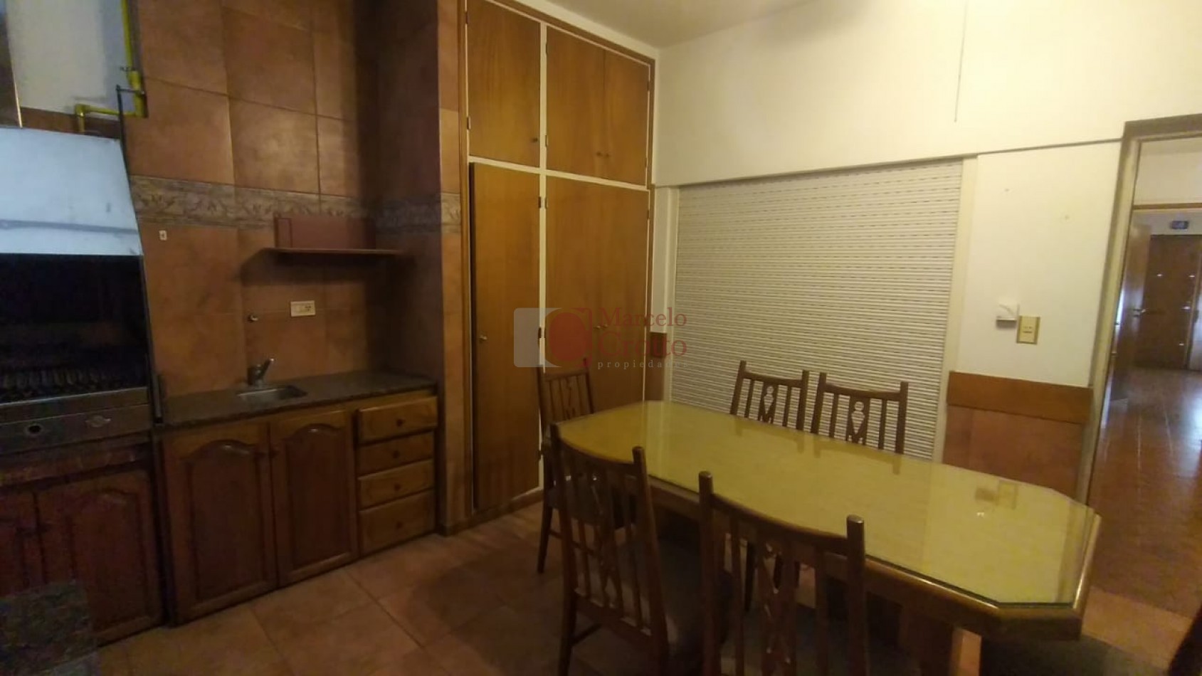 VENTA PH 4 AMBIENTES 3 BAÑOS PLANTA BAJA CON GARAGE Y QUINCHO A UNA CUADRA DE JUAN B. JUSTO