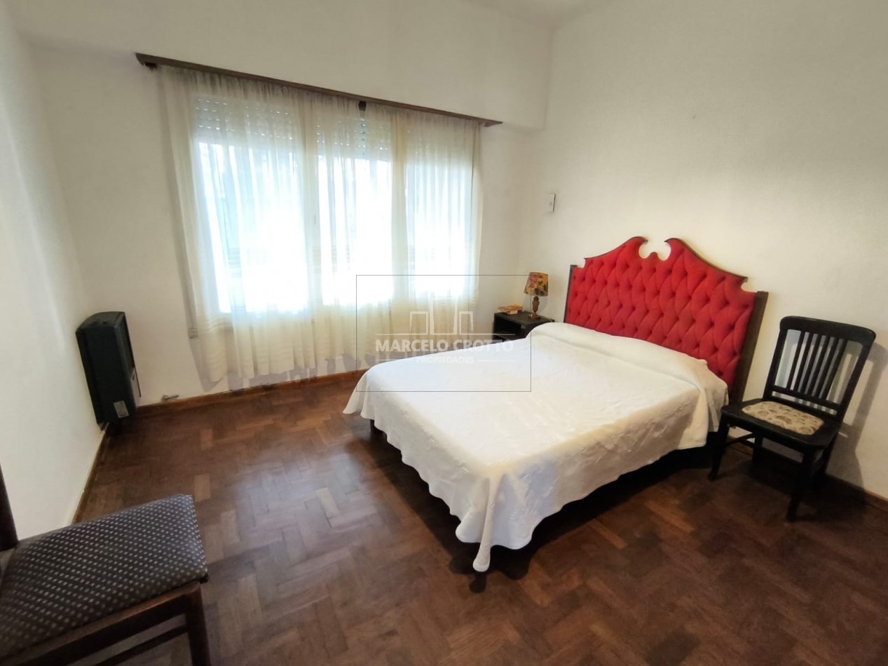 ALQUILER CHALET 3 AMBIENTES CON GARAGE + DEPARTAMENTO 2 AMBIENTES BARRIO SAN CARLOS