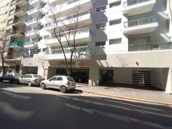 DEPARTAMENTO 3 Ambientes, frente , cochera y baulera.