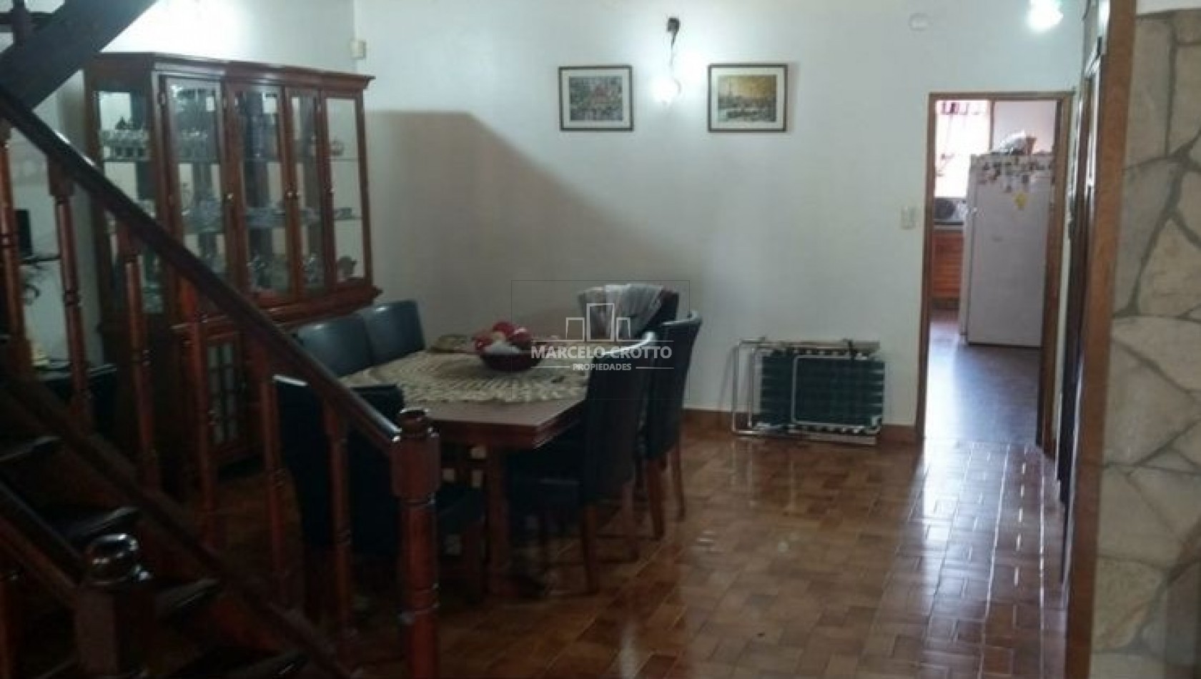 VENTA CHALET 5 AMBIENTES GARAGE DOBLE PARQUE Y QUNCHO BARRIO SAN CARLOS