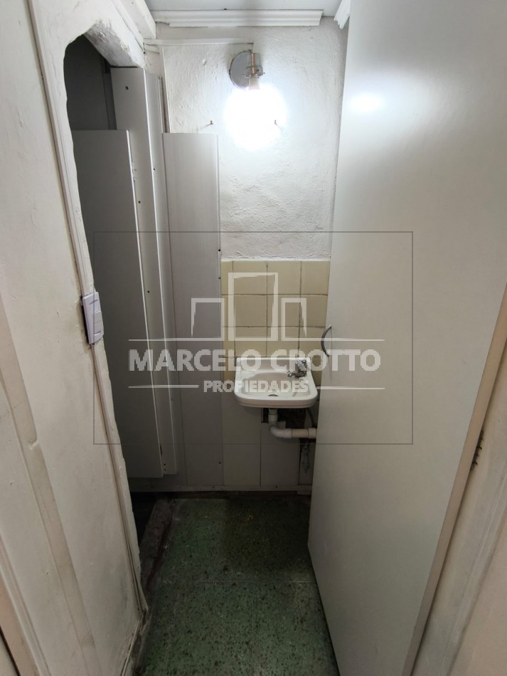 ALQUILER LOCAL COMERCIAL ZONA SAN JUAN Y RIVADAVIA