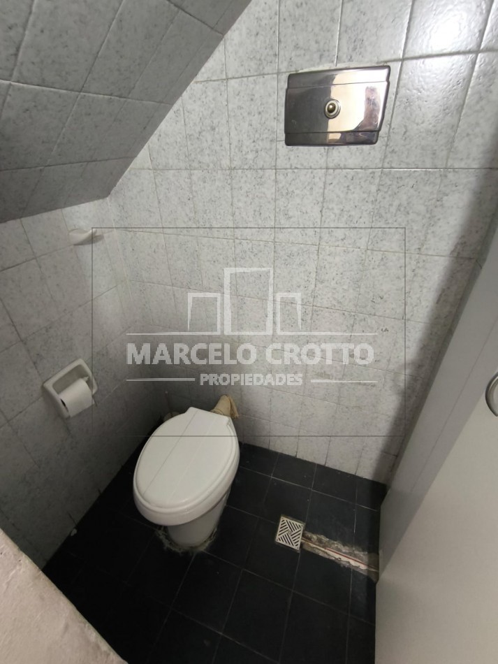 ALQUILER LOCAL COMERCIAL ZONA SAN JUAN Y RIVADAVIA