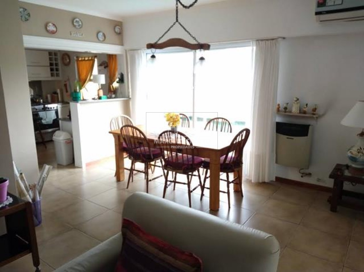 DEPARTAMENTO 4 Ambientes con  terraza y parrilla 