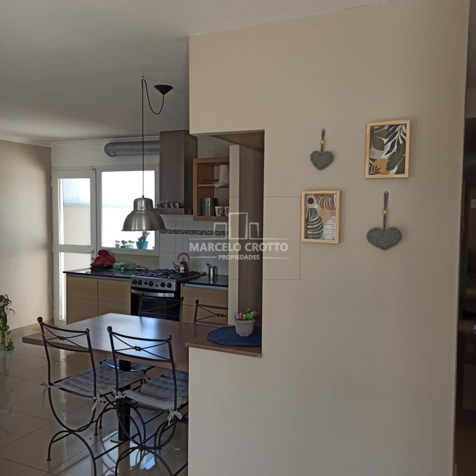 PH 3 AMBIENTES CON TERRAZA PATIO Y PARRILLA INDEPENDIENTE PRIMER PISO SIN EXPENSAS BARRIO SAN JUAN MAR DEL PLATA
