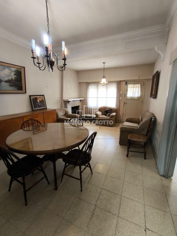 VENTA CHALET 3 AMBIENTES PARQUE GARAGE ALTILLO BARRIO CHAUVIN