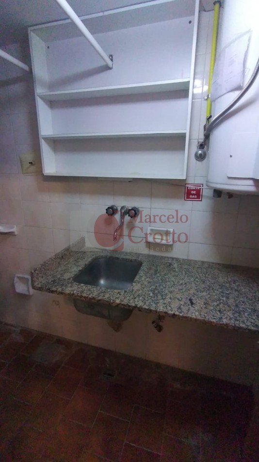 VENTA PH 4 AMBIENTES 3 BAÑOS PLANTA BAJA CON GARAGE Y QUINCHO A UNA CUADRA DE JUAN B. JUSTO