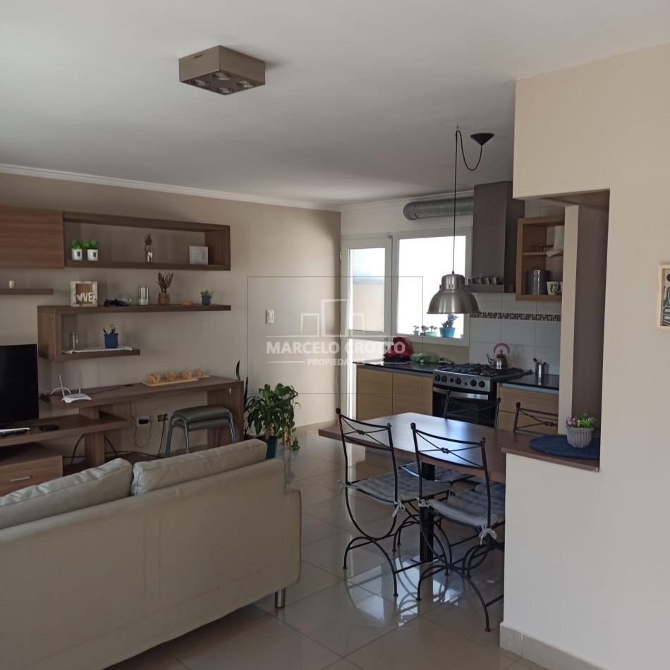 PH 3 AMBIENTES CON TERRAZA PATIO Y PARRILLA INDEPENDIENTE PRIMER PISO SIN EXPENSAS BARRIO SAN JUAN MAR DEL PLATA
