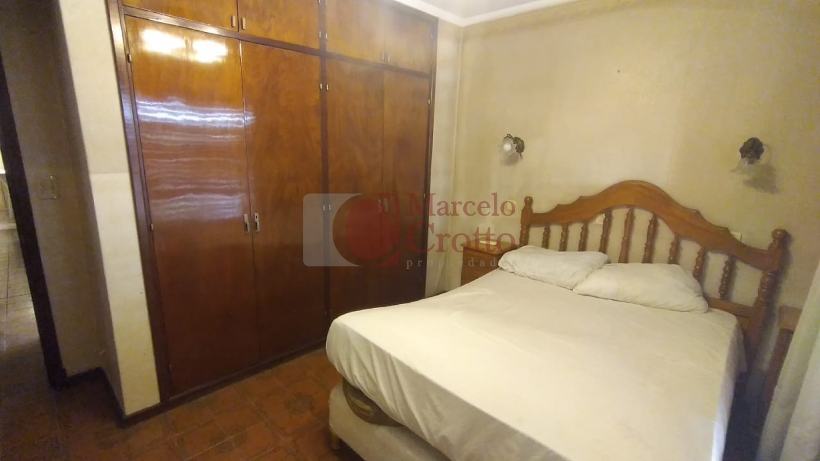 PH 4 AMBIENTES CON QUINCHO EN PLANTA ALTA ZONA LAS AVENIDAS