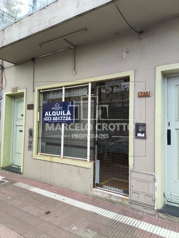 ALQUILER LOCAL COMERCIAL ZONA SAN JUAN Y RIVADAVIA