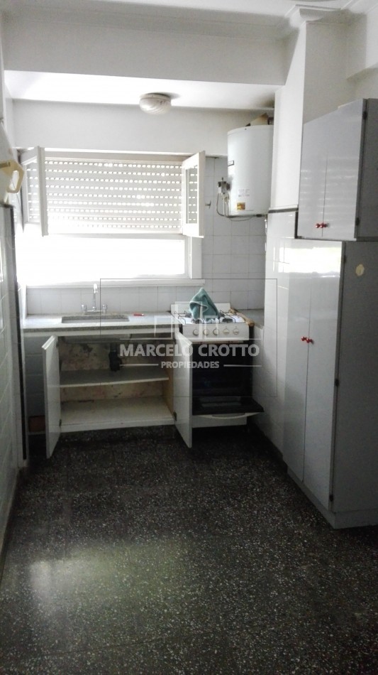 ALQUILER VIVIENDA DEPARTAMENTO 5 AMBINTES 2 BAÑOS ZONA JUAN B JUSTO Y TUCUMAN MAR DEL PLATA